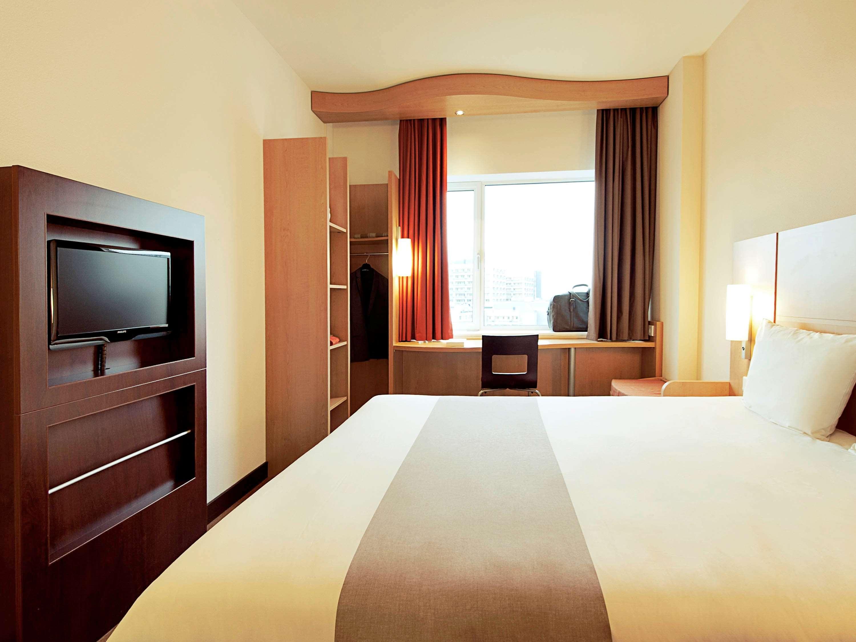 Ibis Baar Zug Εξωτερικό φωτογραφία
